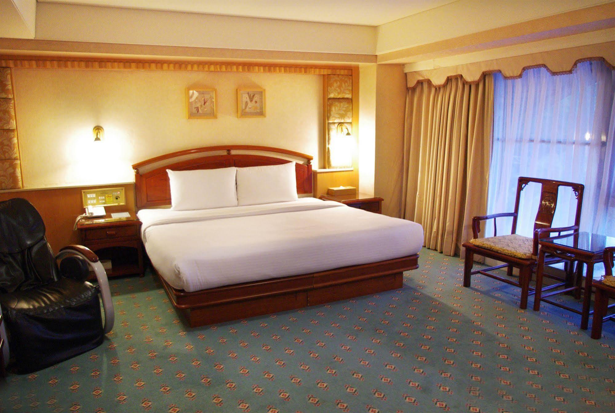 טאיפיי Kdm Hotel מראה חיצוני תמונה